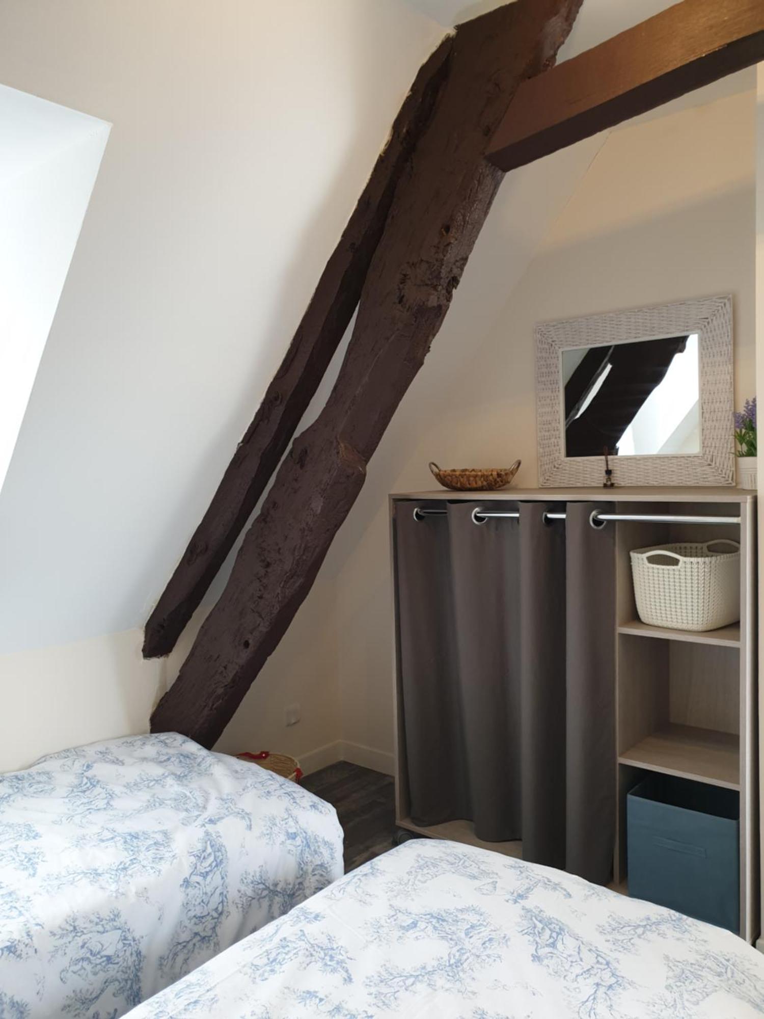 Le Petit Dragon Bed & Breakfast Plumaudan Rom bilde